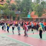 “MENUMBUHKAN KARAKTER DAN KESEIMBANGAN SISWA MELALUI PROGRAM JUM’AT RUTIN DI SMA NEGERI 1 BABAT”